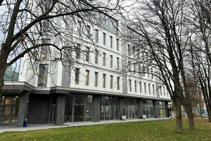 комерційна за адресою Пилипа Орлика просп. (Ілліча), 16