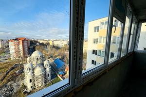 квартира за адресою Довженка вул., 32