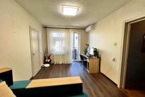 квартира за адресою Слави бульв., 8