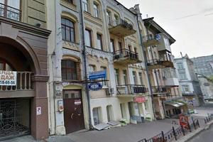 комерційна за адресою Паторжинського вул., 4