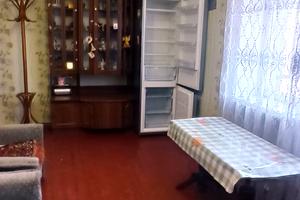 кімната за адресою Космонавтів вул., 4