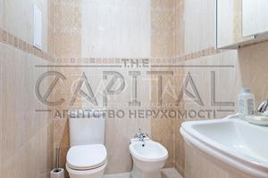 будинок за адресою Набережна