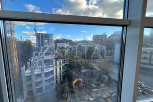 комерційна за адресою Глибочицька вул., 73