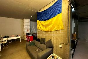 комерційна за адресою Київ, Дмитрівська вул., 80