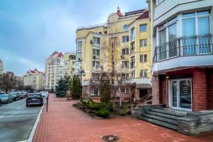 комерційна за адресою Володимира Івасюка просп. (Героїв Сталінграду), 24