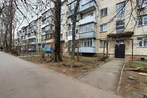 квартира за адресою Космонавтів вул., 6