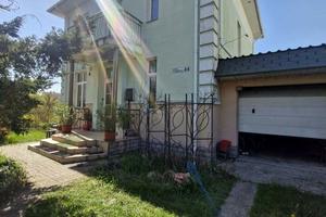 дом по адресу Різдвяна, 44