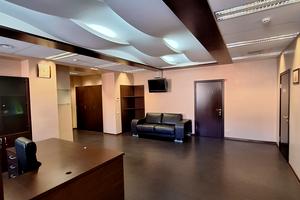 комерційна за адресою Борщагівська вул., 204 Б
