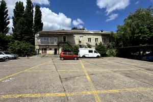 комерційна за адресою Гетьмана Павла Скоропадського вул. (Льва Толстого), 63