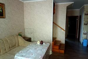 будинок за адресою Центральна вул.