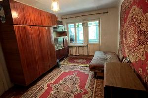 квартира за адресою Алли Горської вул. (Бірюзова), 9