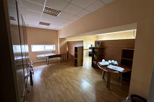 комерційна за адресою Незалежності бульв. (50 років Жовтня), 55