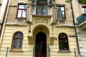 квартира за адресою Паркова вул. (), 12
