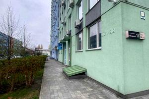 комерційна за адресою Соборності просп. (Возз'єднання), 17