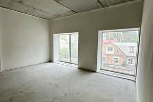 комерційна за адресою Університетська вул., 16