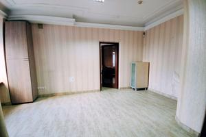 комерційна за адресою Дмитра Вітовського вул. (), 27