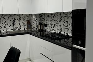 квартира за адресою Тролейбусна вул., 4