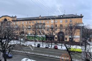 квартира по адресу Сталеваров ул., 999