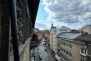 квартира за адресою Академіка Володимира Гнатюка вул. (), 3