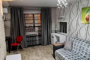 квартира за адресою Соборності вул. (Жовтнева), 79