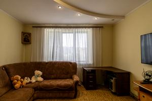квартира за адресою Тролейбусна вул., 32