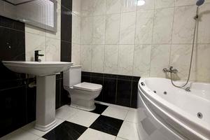 квартира за адресою Івасюка вул., 42