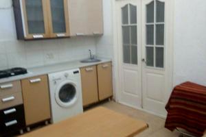 квартира за адресою Разумовского, 24