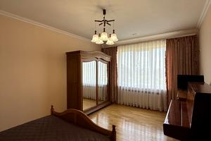 будинок за адресою Васіле Александрі вул., 120
