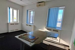 комерційна за адресою Вікентія Хвойки вул., 10