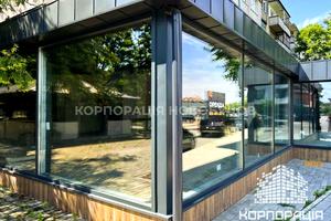 комерційна за адресою Закарпатська вул., 10А