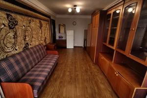 квартира за адресою Героїв полку 