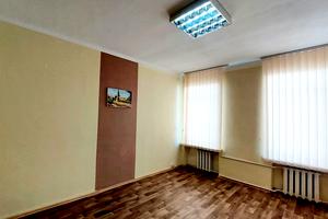 комерційна за адресою Михайла Грушевського вул., 28