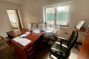 комерційна за адресою Науки просп., 33А