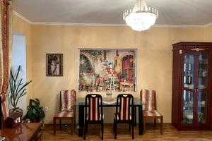 квартира за адресою Привокзальна вул., 144