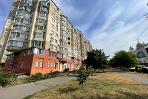 комерційна за адресою Микільсько-Слобідська вул., 4-Д