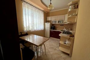 будинок за адресою Миру