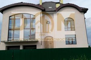 дом по адресу Сухомлинського