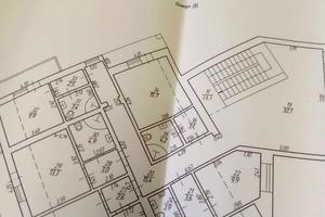 комерційна за адресою Незалежності, 14