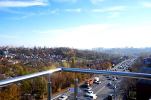 комерційна за адресою Валерія Лобановського просп. (Червонозоряний), 82