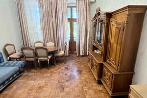 квартира за адресою Базарна вул., 21