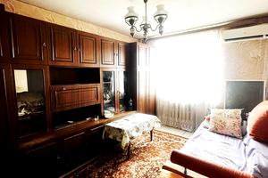 квартира за адресою Євгена Танцюри вул., 48а