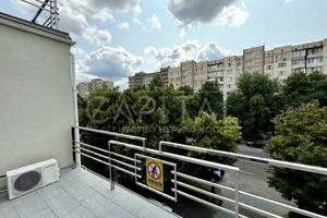 комерційна за адресою Криворізька вул., 11