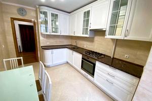 квартира за адресою Чернівецька вул., 1