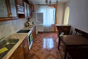 квартира по адресу Урловская ул., 15