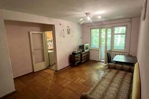 квартира за адресою Космонавтів вул., 48
