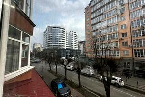 квартира за адресою Бельведерська вул., 40