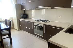 квартира за адресою Вишнева вул., 24