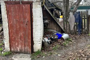 ділянка за адресою Комарова Столична, 75
