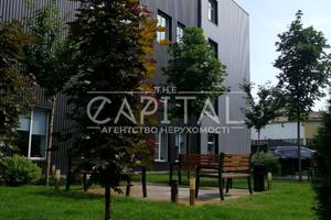 комерційна за адресою Старокиївська, 10