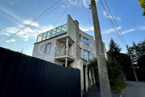 дом по адресу вул. Дмитра Дорошенка, 9